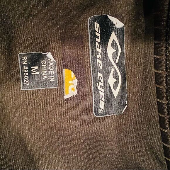 Snake Eyes  Shirt Size Medium - Picture 8 of 8